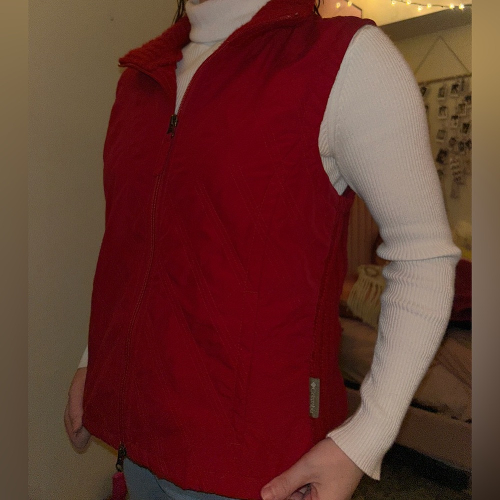Columbia red vest